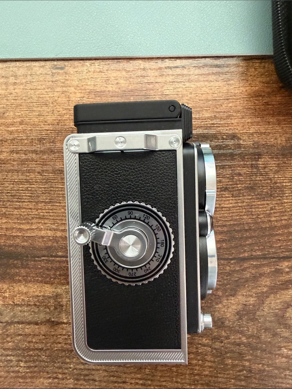 CHUZHAO Twin-Lens Retro Camera with Black Mobile Lens Accessory Kit